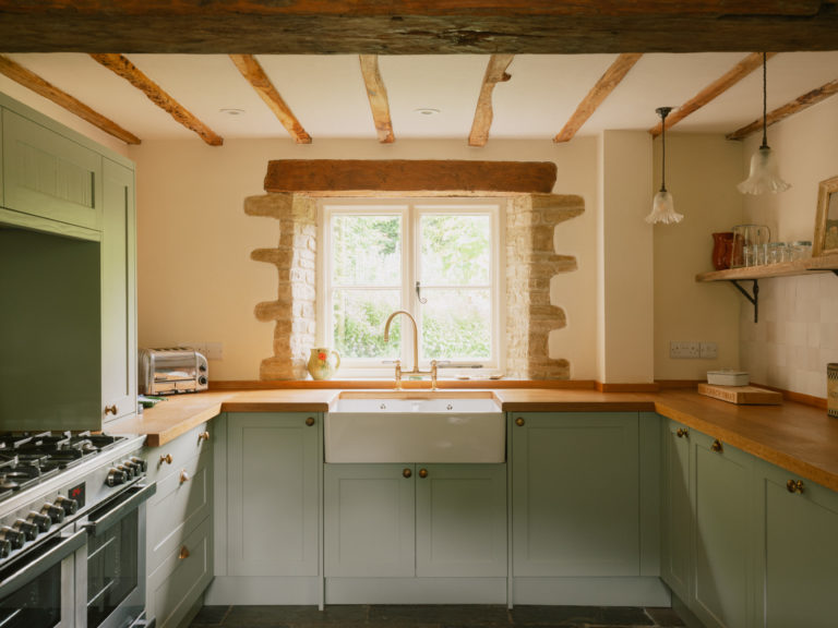 ELEYS COTTAGE, BUCKLAND - SN9 - SHOOTFACTORY - OTHER UK HOUSES