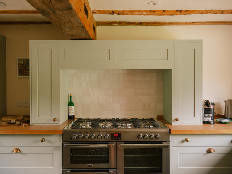 ELEYS COTTAGE, BUCKLAND - SN9 - SHOOTFACTORY - OTHER UK HOUSES