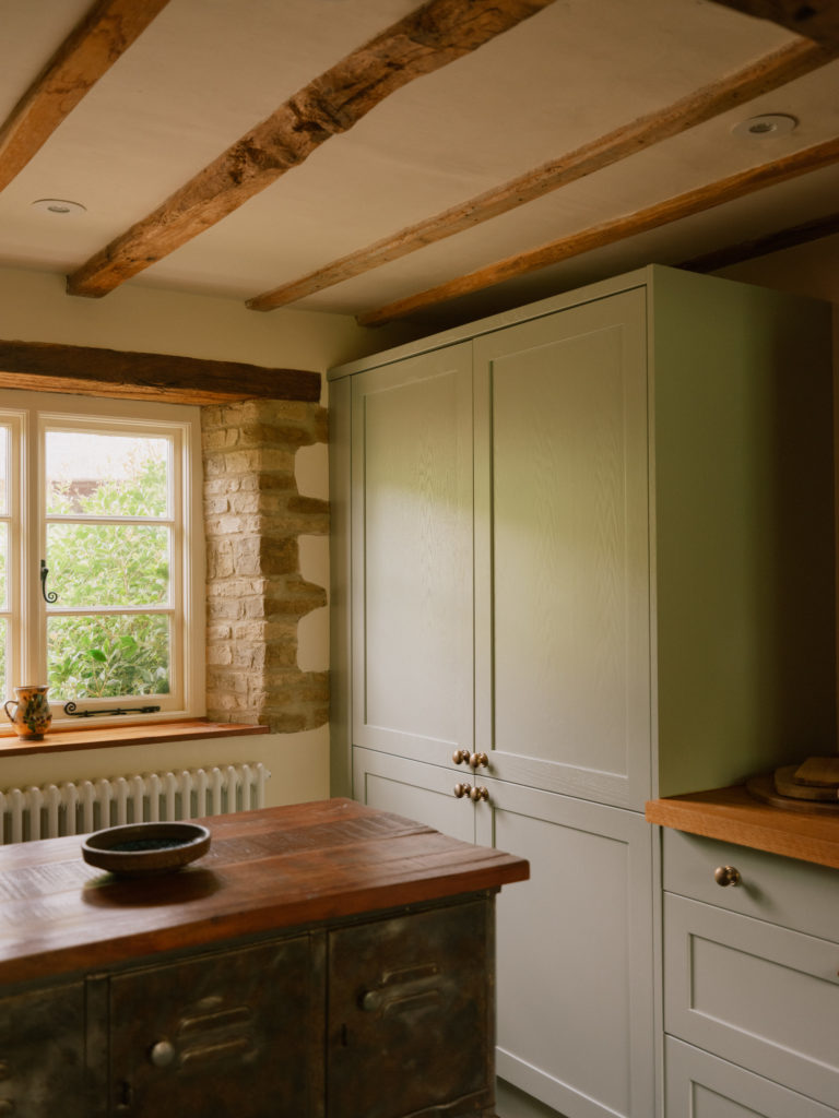 ELEYS COTTAGE, BUCKLAND - SN9 - SHOOTFACTORY - OTHER UK HOUSES