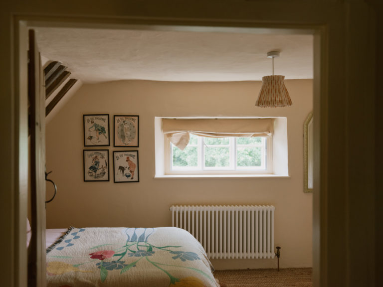 ELEYS COTTAGE, BUCKLAND - SN9 - SHOOTFACTORY - OTHER UK HOUSES