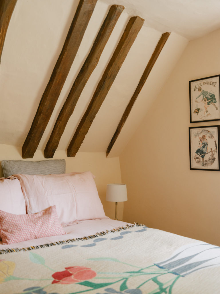 ELEYS COTTAGE, BUCKLAND - SN9 - SHOOTFACTORY - OTHER UK HOUSES