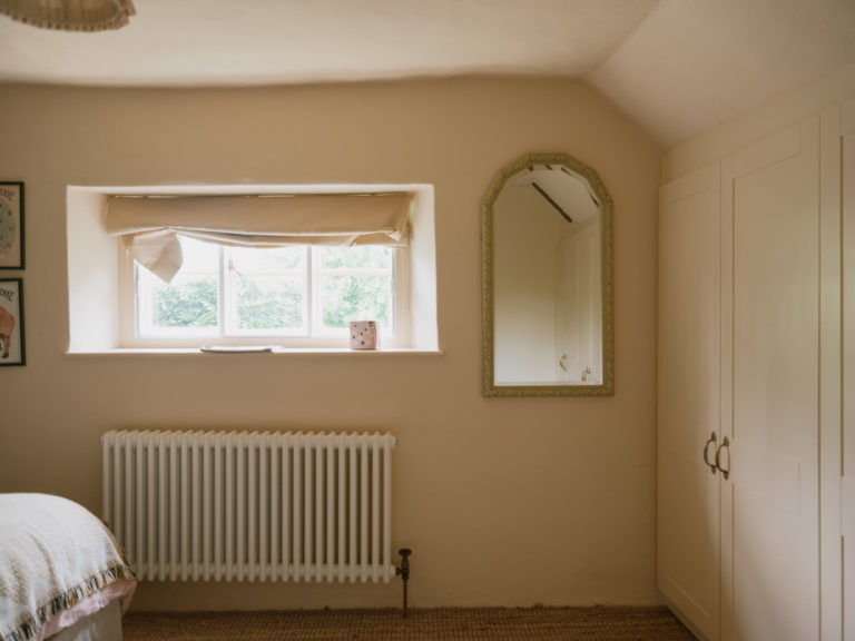 ELEYS COTTAGE, BUCKLAND - SN9 - SHOOTFACTORY - OTHER UK HOUSES