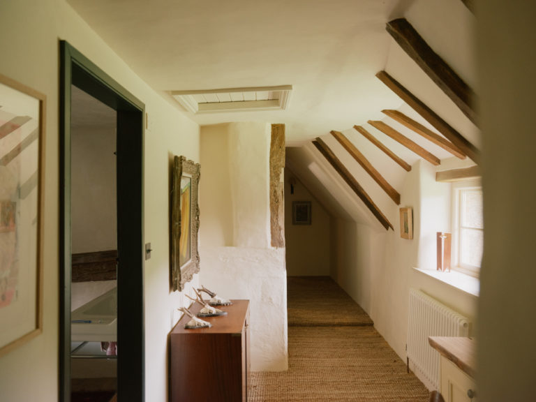ELEYS COTTAGE, BUCKLAND - SN9 - SHOOTFACTORY - OTHER UK HOUSES