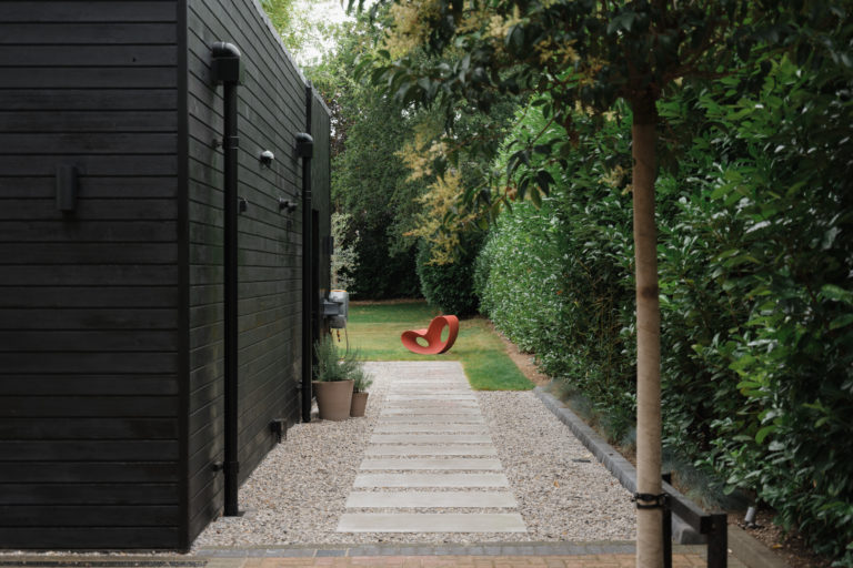 GERRARDS CROSS, BUCKINGHAMSHIRE - SL9 - SHOOTFACTORY - OTHER UK HOUSES