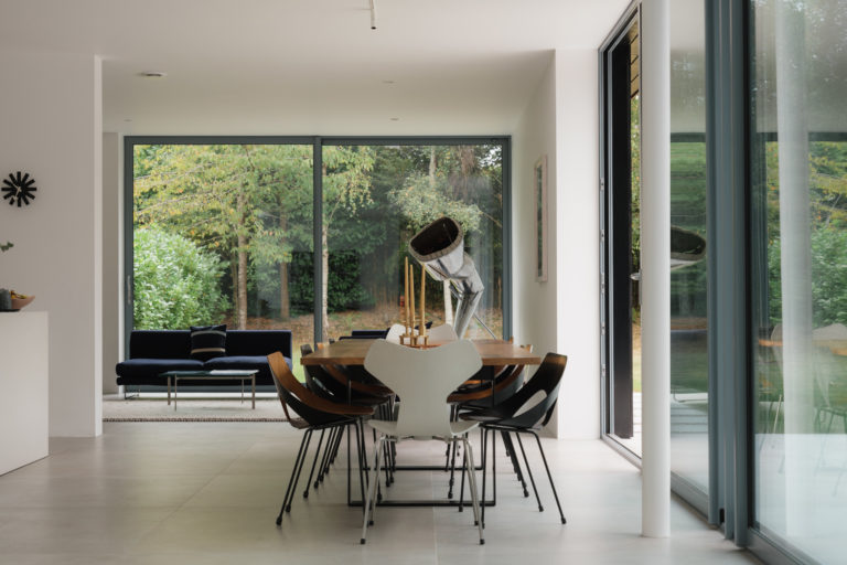 GERRARDS CROSS, BUCKINGHAMSHIRE - SL9 - SHOOTFACTORY - OTHER UK HOUSES