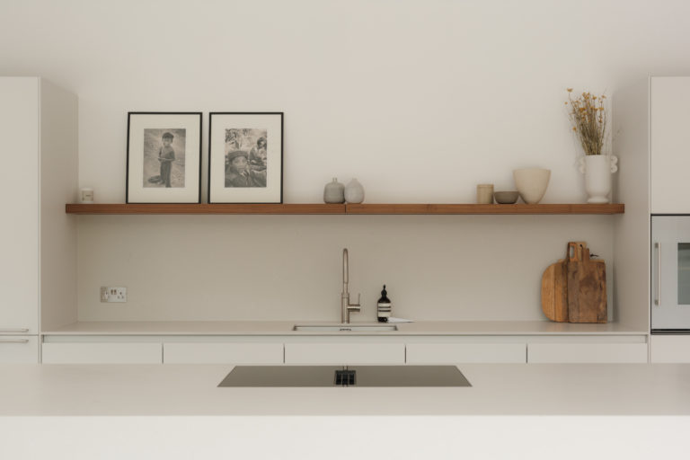 GERRARDS CROSS, BUCKINGHAMSHIRE - SL9 - SHOOTFACTORY - OTHER UK HOUSES