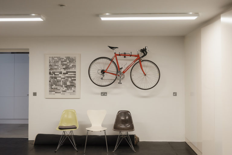 GERRARDS CROSS, BUCKINGHAMSHIRE - SL9 - SHOOTFACTORY - OTHER UK HOUSES