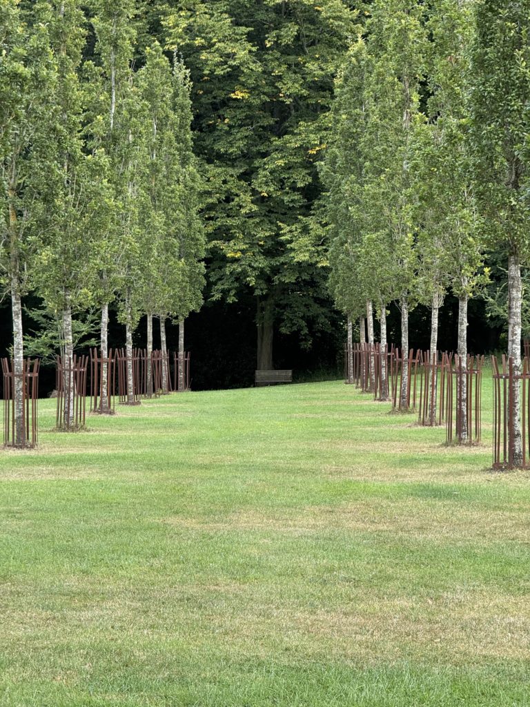 SIXTEEN ACRES, SURREY - RH6 - SHOOTFACTORY - QUIRKY & UNUSUAL LOCATIONS
