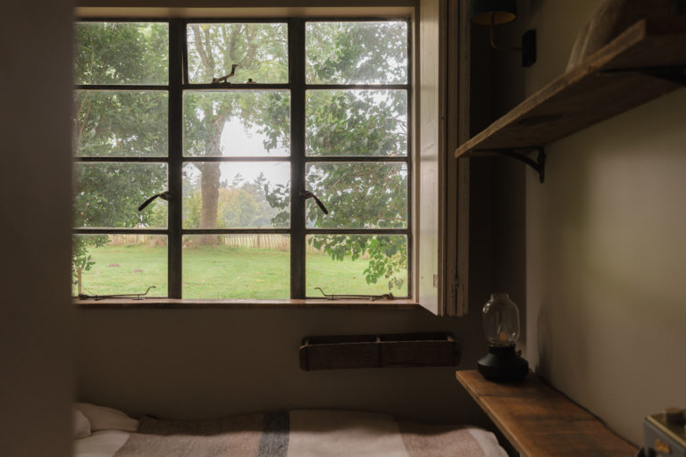 WISTERIA COTTAGE, FRENSHAM - GU10
