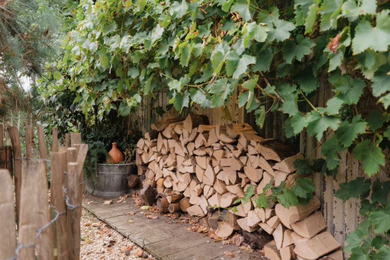 WISTERIA COTTAGE, FRENSHAM - GU10