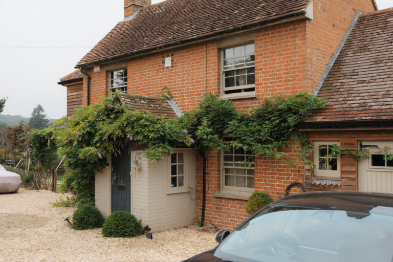 WISTERIA COTTAGE, FRENSHAM - GU10