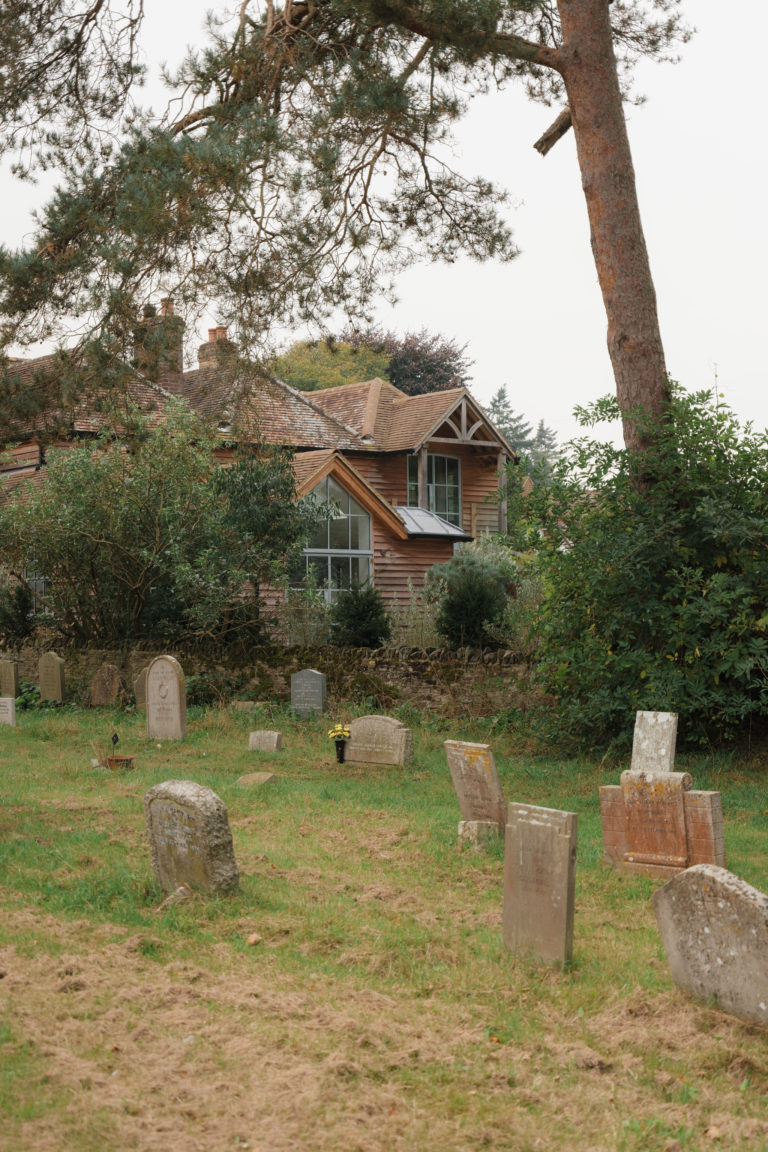WISTERIA COTTAGE, FRENSHAM - GU10