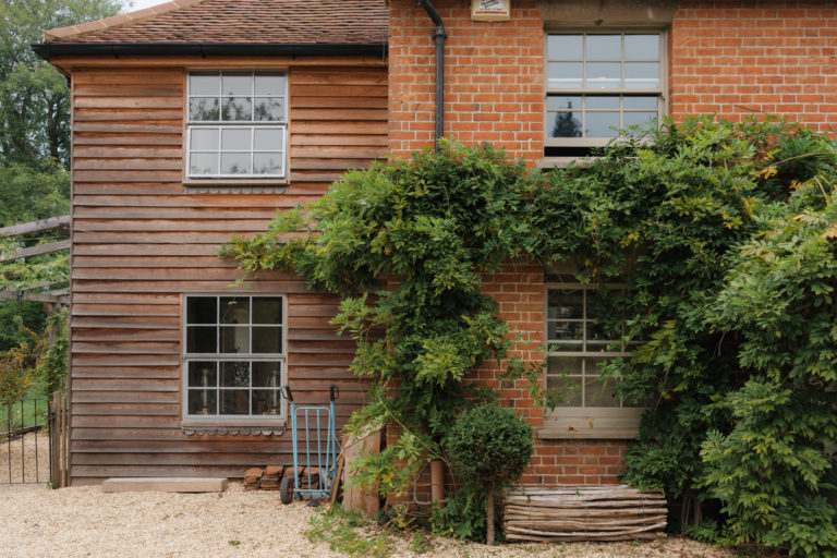 WISTERIA COTTAGE, FRENSHAM - GU10