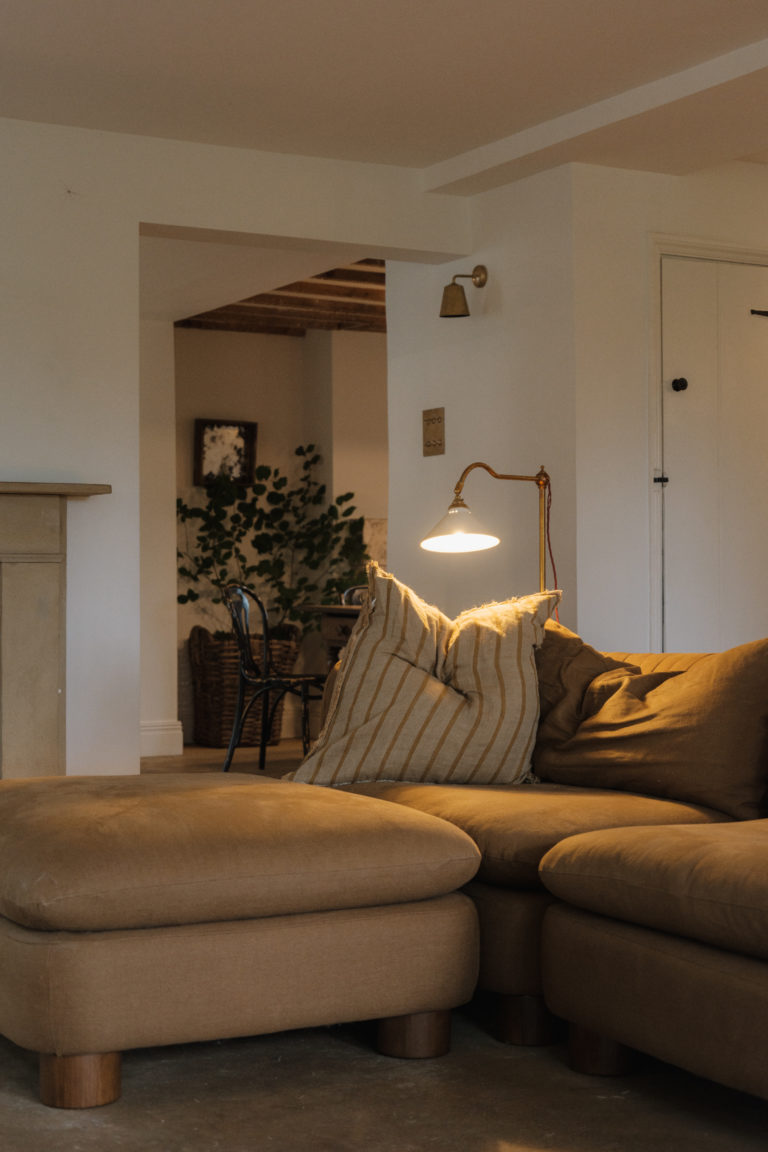 WISTERIA COTTAGE, FRENSHAM - GU10