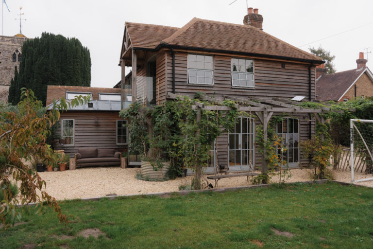 WISTERIA COTTAGE, FRENSHAM - GU10