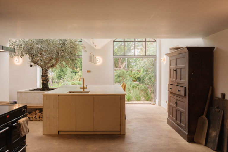 WISTERIA COTTAGE, FRENSHAM - GU10
