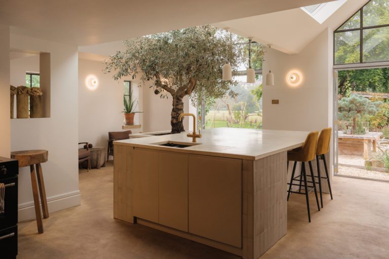 WISTERIA COTTAGE, FRENSHAM - GU10