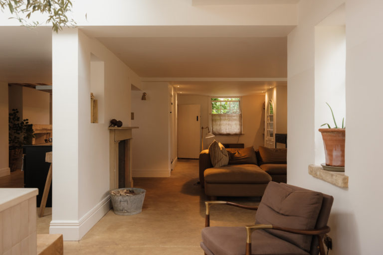 WISTERIA COTTAGE, FRENSHAM - GU10
