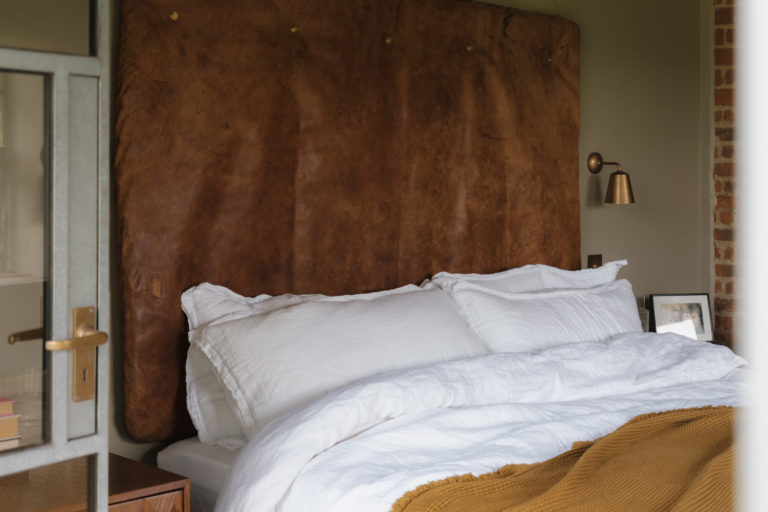 WISTERIA COTTAGE, FRENSHAM - GU10