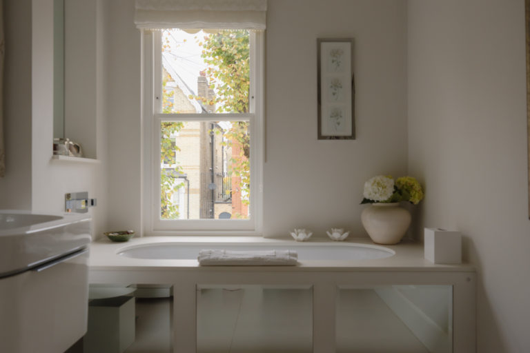ASH, LONDON - SW11 - SHOOTFACTORY - LONDON HOUSES