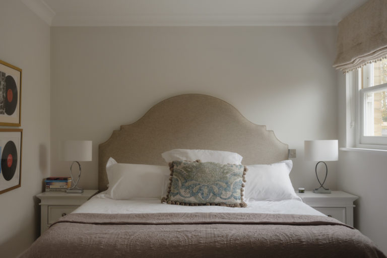ASH, LONDON - SW11 - SHOOTFACTORY - LONDON HOUSES