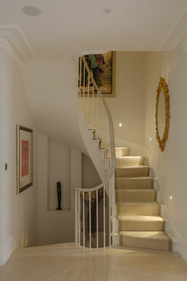 ASH, LONDON - SW11 - SHOOTFACTORY - LONDON HOUSES