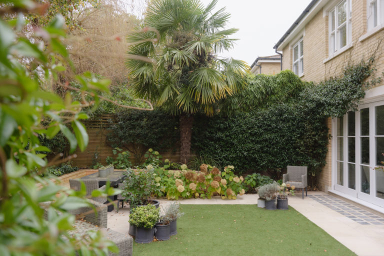 ASH, LONDON - SW11 - SHOOTFACTORY - LONDON HOUSES