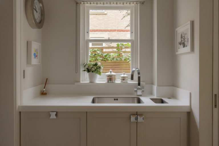 ASH, LONDON - SW11 - SHOOTFACTORY - LONDON HOUSES