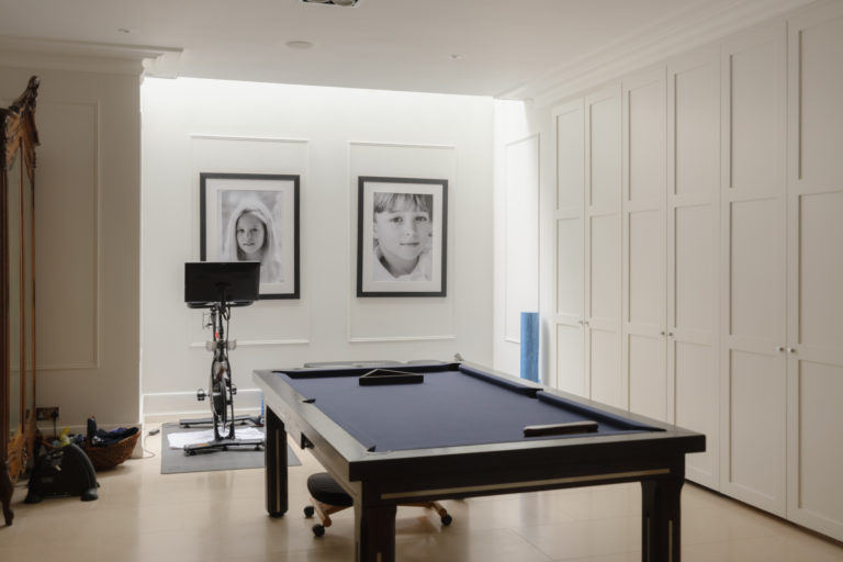 ASH, LONDON - SW11 - SHOOTFACTORY - LONDON HOUSES