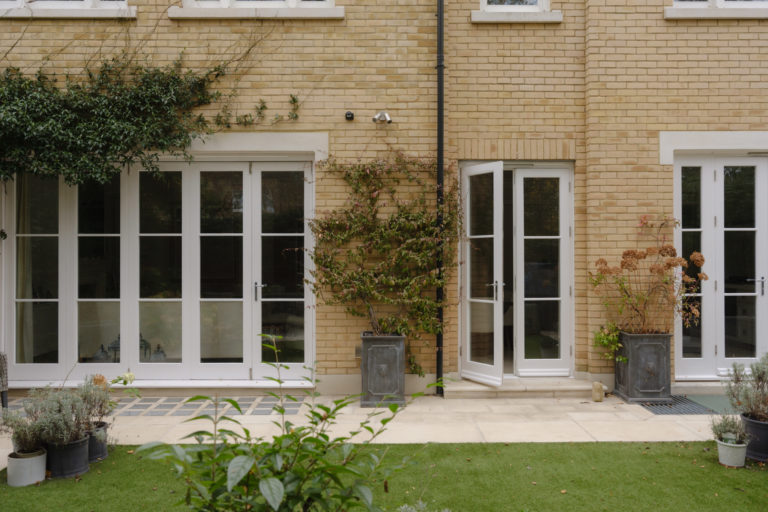 ASH, LONDON - SW11 - SHOOTFACTORY - LONDON HOUSES