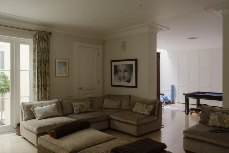 ASH, LONDON - SW11 - SHOOTFACTORY - LONDON HOUSES