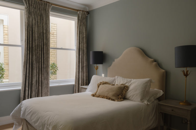 ASH, LONDON - SW11 - SHOOTFACTORY - LONDON HOUSES