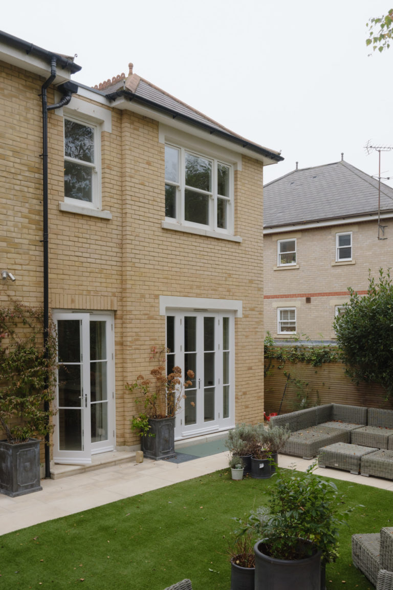 ASH, LONDON - SW11 - SHOOTFACTORY - LONDON HOUSES