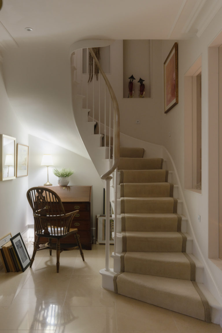 ASH, LONDON - SW11 - SHOOTFACTORY - LONDON HOUSES