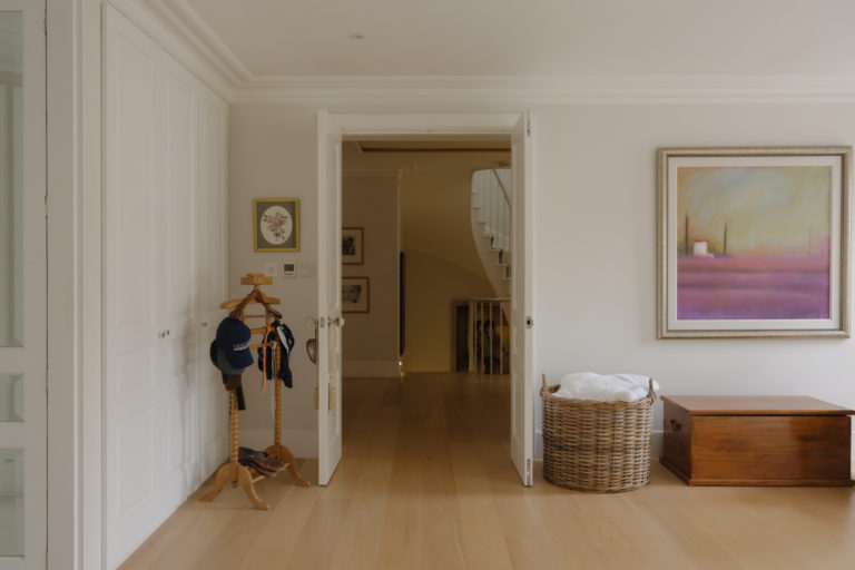 ASH, LONDON - SW11 - SHOOTFACTORY - LONDON HOUSES