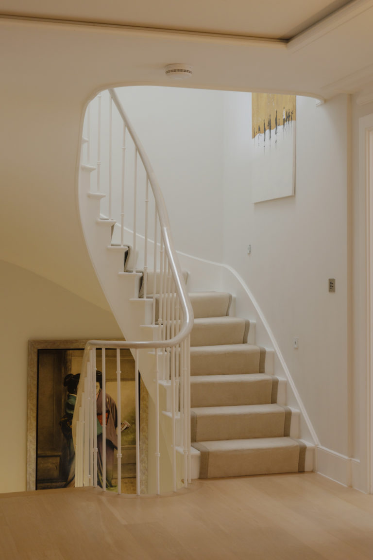 ASH, LONDON - SW11 - SHOOTFACTORY - LONDON HOUSES