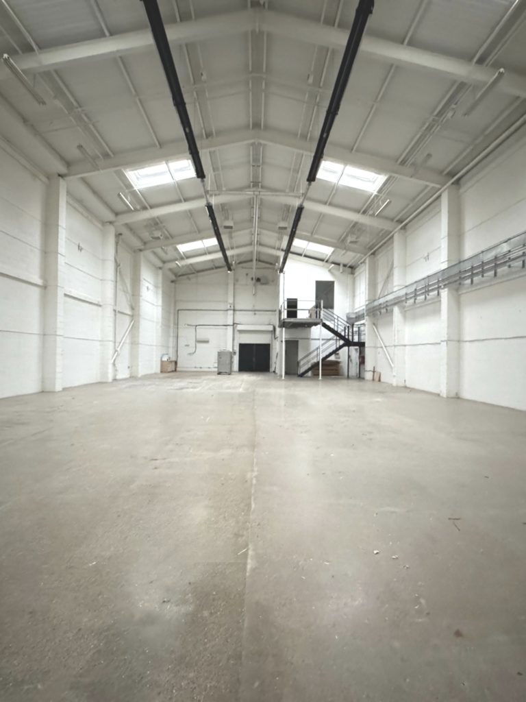 FORTY TWO, LONDON, SE1 - SHOOTFACTORY - PHOTOGRAPHIC STUDIOS