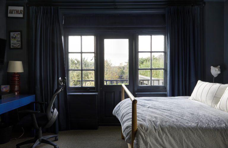 PEARL LONDON, E4 - SHOOTFACTORY - LONDON HOUSES