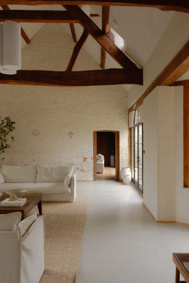 WESTWOOD POYNINGS, BN45 - SHOOTFACTORY - OTHER UK HOUSES