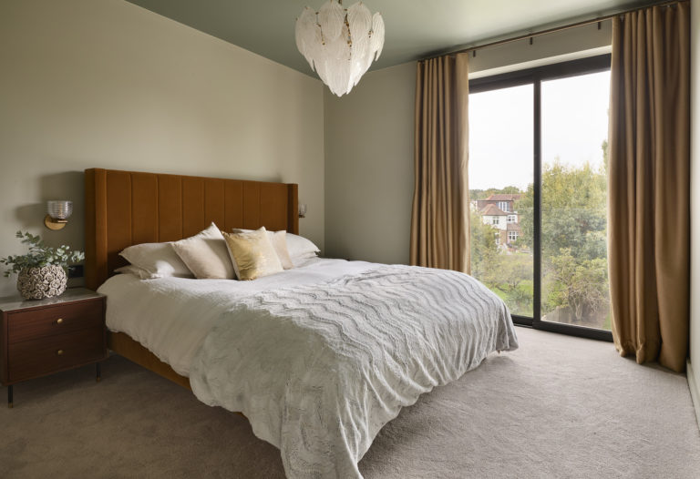 WOODSIDE, LONDON - N6 - SHOOTFACTORY - LONDON HOUSES