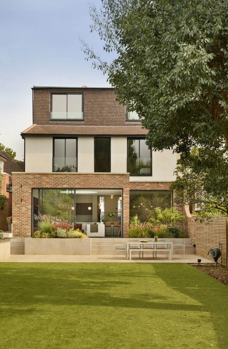 WOODSIDE, LONDON - N6 - SHOOTFACTORY - LONDON HOUSES