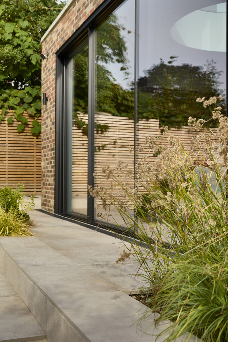 WOODSIDE, LONDON - N6 - SHOOTFACTORY - LONDON HOUSES