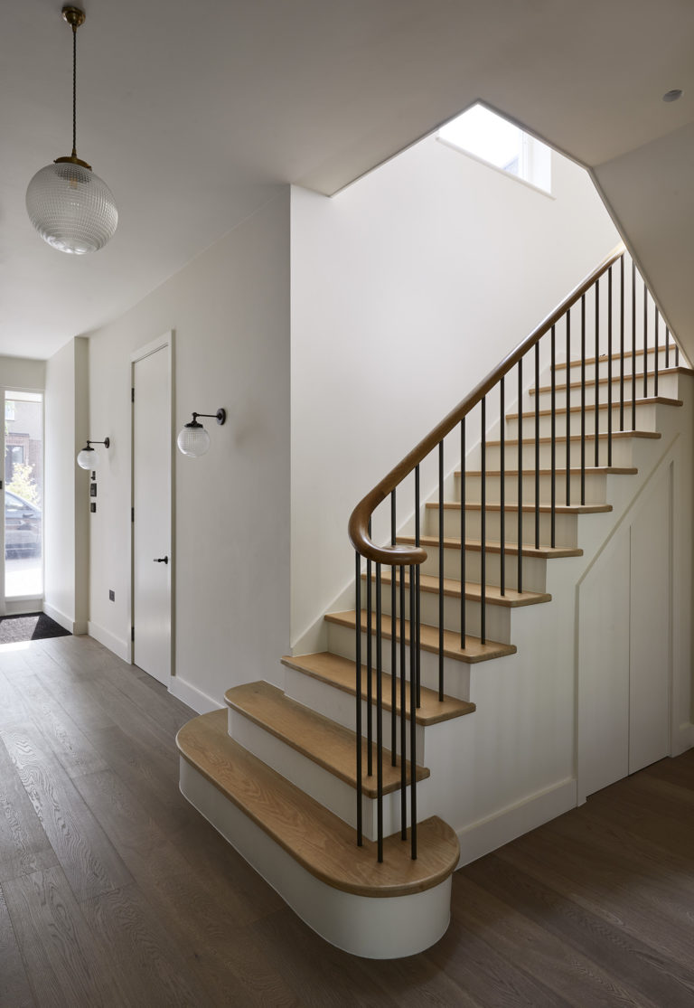 WOODSIDE, LONDON - N6 - SHOOTFACTORY - LONDON HOUSES