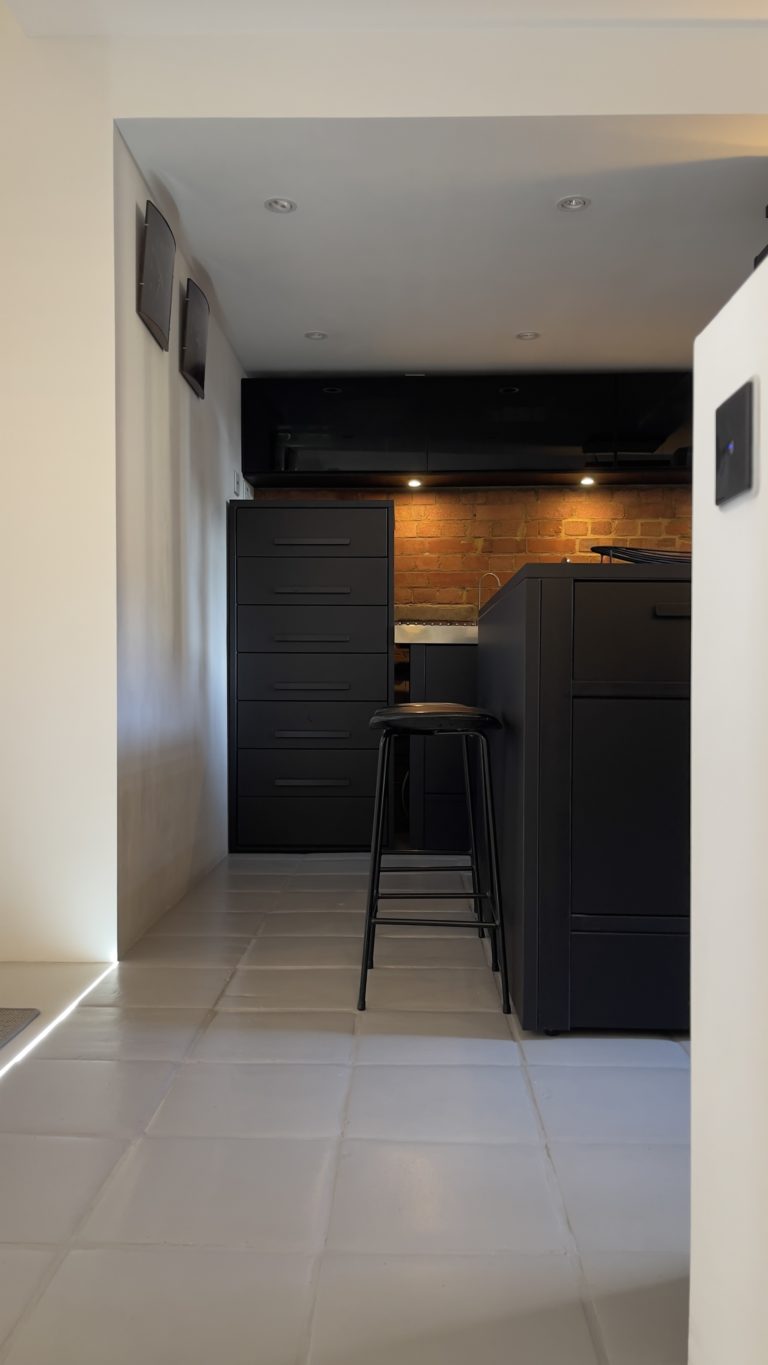 DOG FACTORY LONDON, E14 - SHOOTFACTORY - LONDON APARTMENTS