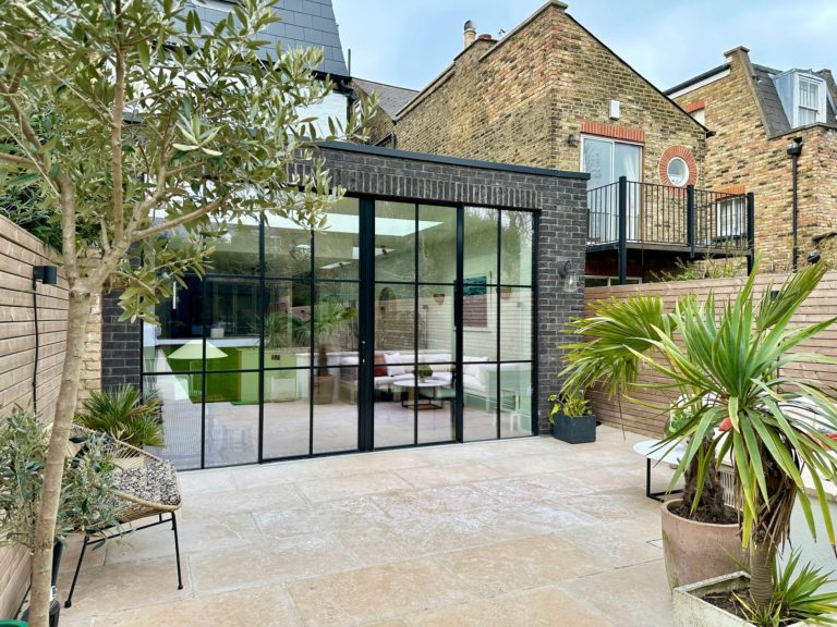 HENDHAM LONDON, SW17 - SHOOTFACTORY - LONDON HOUSES