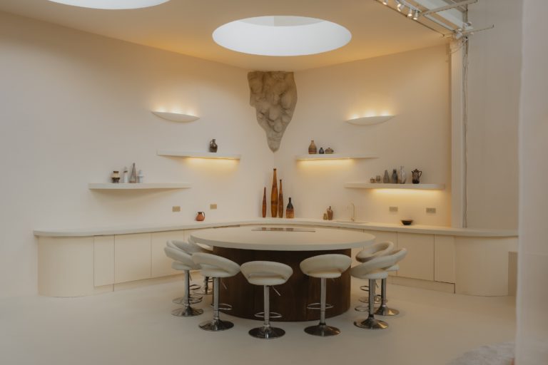 LUNAR, LONDON, E17 - SHOOTFACTORY - QUIRKY & UNUSUAL LOCATIONS