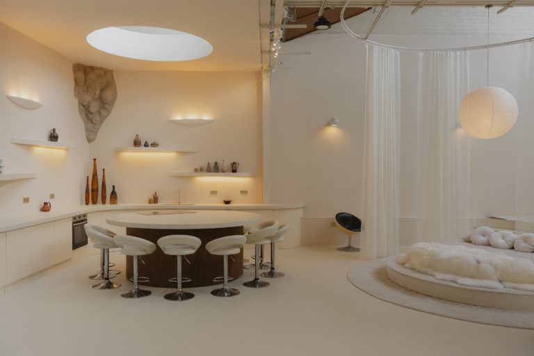 LUNAR, LONDON, E17 - SHOOTFACTORY - QUIRKY & UNUSUAL LOCATIONS