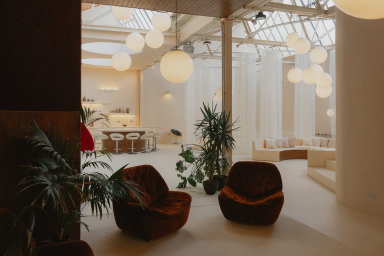 LUNAR, LONDON, E17 - SHOOTFACTORY - QUIRKY & UNUSUAL LOCATIONS