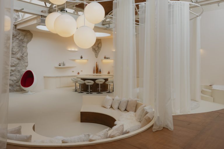 LUNAR, LONDON, E17 - SHOOTFACTORY - QUIRKY & UNUSUAL LOCATIONS