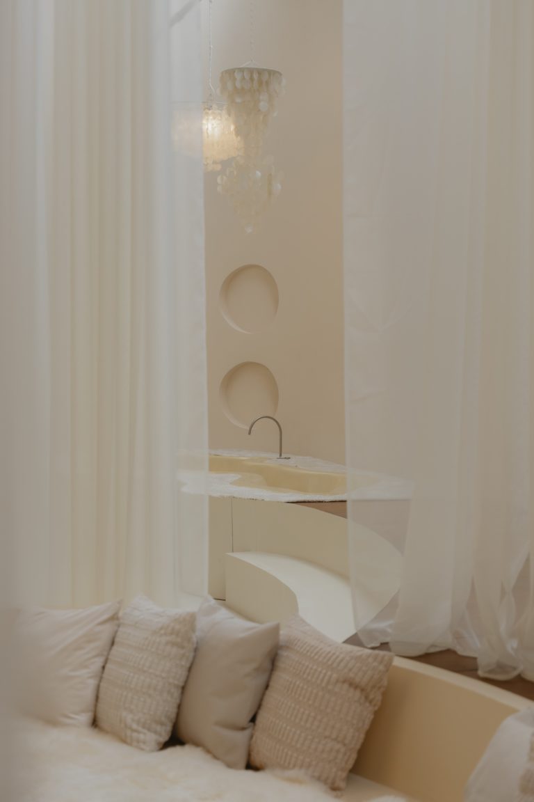 LUNAR, LONDON, E17 - SHOOTFACTORY - QUIRKY & UNUSUAL LOCATIONS